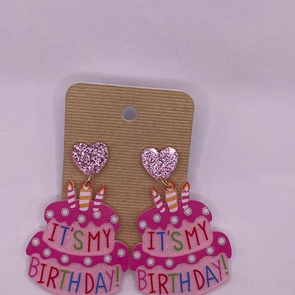 Birthday
Cake Candle Design Acrylic Earrings - Picture 3 of 3